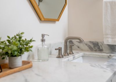 2-4 Hall bath