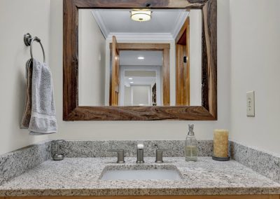 3-2 Basement bath