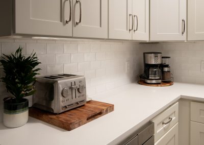 4-2 Kitchen backsplash