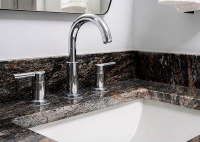 9 Modern bathroom
